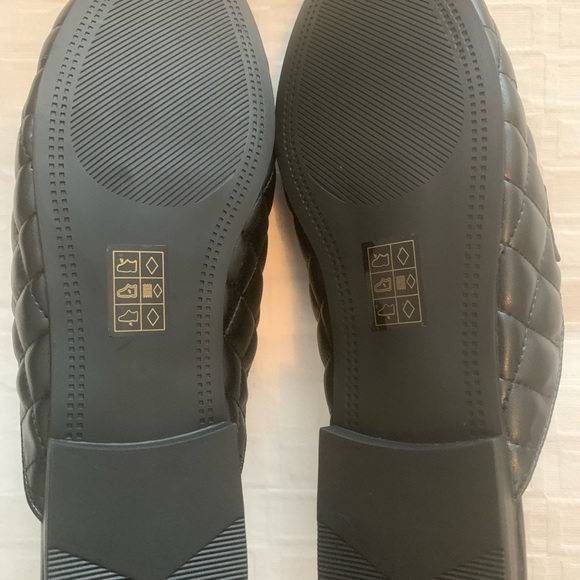 Steve Madden Black Quilted open back Loafer - Picture 4 of 6